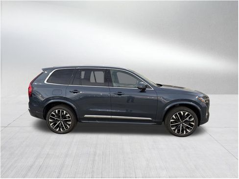 New 2026 Volvo XC90 B6 Plus w/ Protection Package Premier AWD/4WD image 4