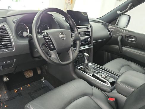 Certified 2023 Nissan Armada SL w/ Midnight Edition Package AWD/4WD image 17