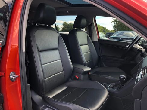 Used 2019 Volkswagen Tiguan SEL image 55