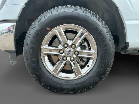 Used 2025 Ford F150 XLT w/ Equipment Group 301A Standard image 14