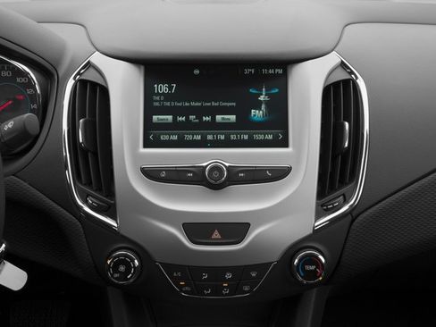 Used 2016 Chevrolet Cruze LS image 13