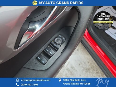 Used 2023 Chevrolet Blazer LT image 11