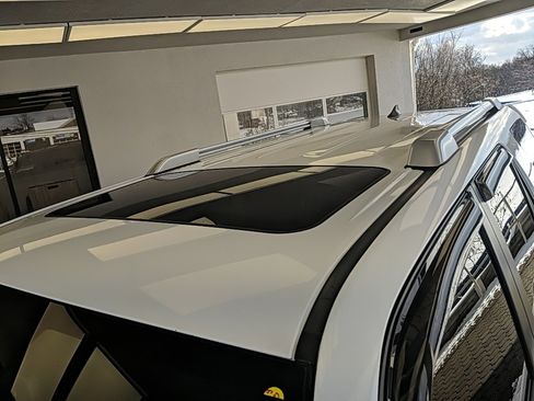 Used 2017 Toyota 4Runner SR5 Premium image 11