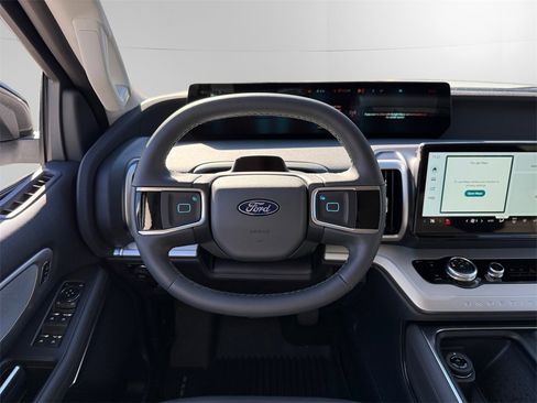 New 2025 Ford Expedition Max Active image 12