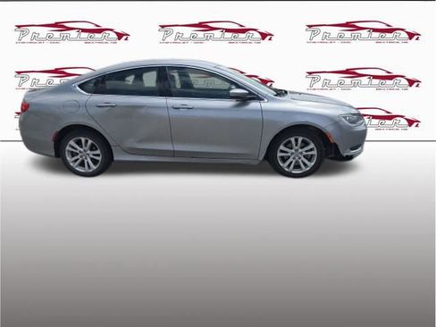 Used 2015 Chrysler 200 Limited w/ Convenience Group FWD image 5