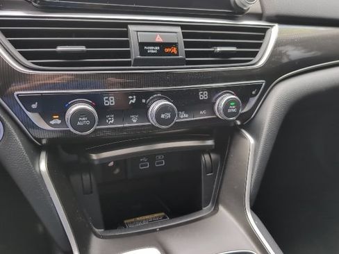 Used 2022 Honda Accord Sport image 19