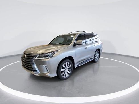 Used 2017 Lexus LX 570 4WD w/ Luxury Package image 4