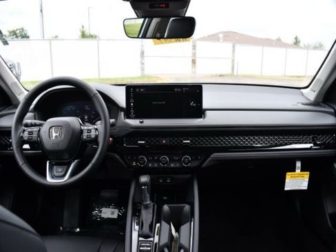 Certified 2025 Honda Accord Touring image 18
