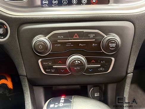 Used 2020 Dodge Charger R/T RWD image 17