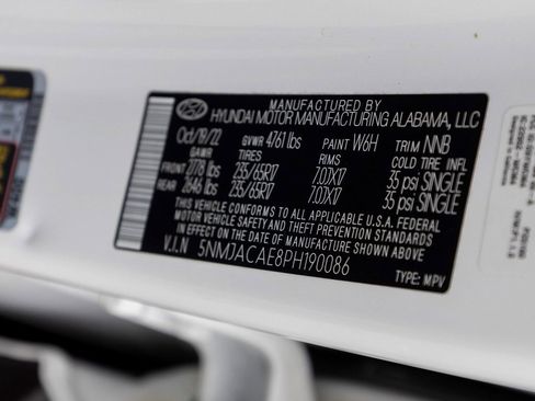 Used 2023 Hyundai Tucson SE image 16