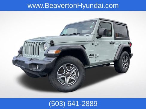 Used 2023 Jeep Wrangler Sport S image 19