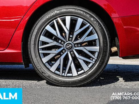 Used 2025 Nissan Altima 2.5 SV FWD image 17