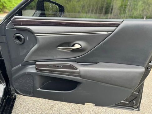 Used 2019 Lexus ES 350 w/ Premium Package FWD image 17