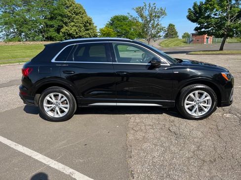 Used 2021 Audi Q3 2.0T Premium w/ Convenience Package AWD/4WD image 12