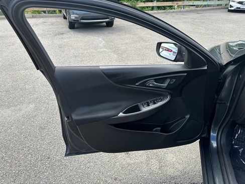 Used 2017 Chevrolet Malibu LS FWD image 22
