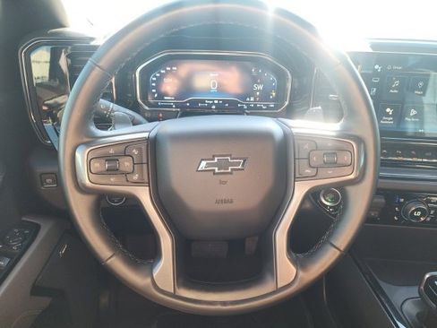 Used 2023 Chevrolet Silverado 1500 ZR2 w/ Technology Package image 37