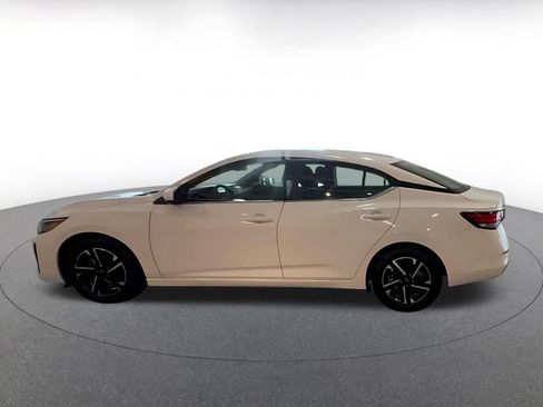 Used 2025 Nissan Sentra SV FWD image 7