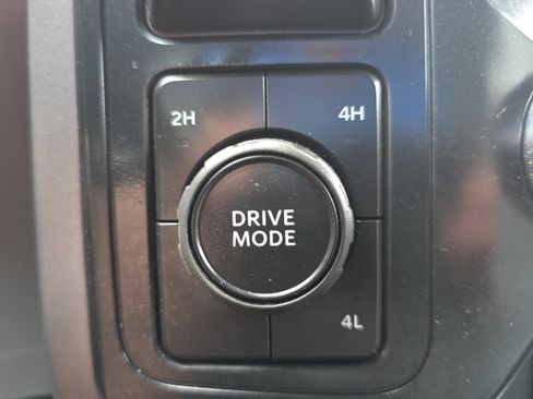 Used 2025 Ford F150 XLT w/ Equipment Group 301A Standard AWD/4WD image 29