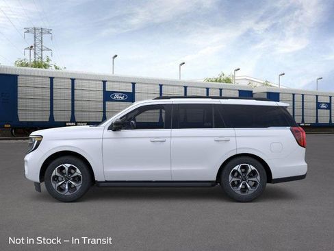 New 2026 Ford Expedition Active image 23