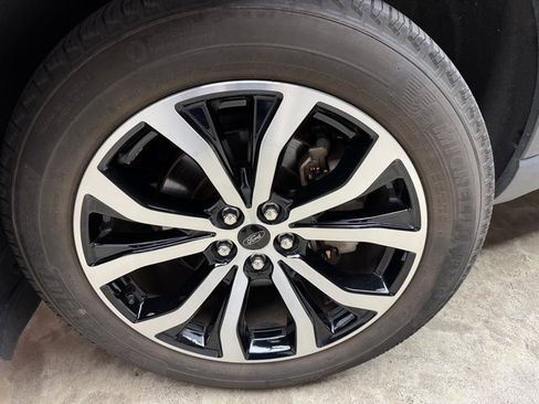 Used 2022 Ford Explorer ST-Line image 31