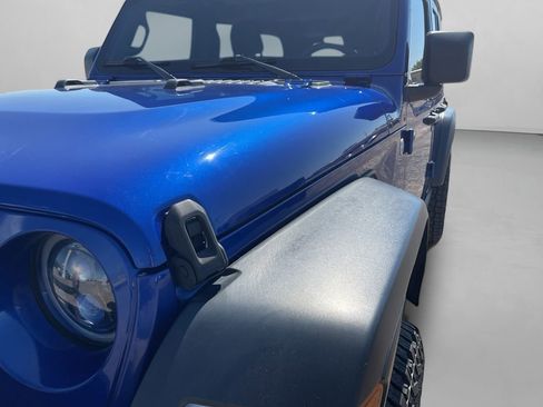 Used 2019 Jeep Wrangler Unlimited Sport S image 34