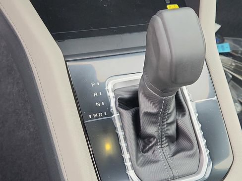 New 2025 Subaru Forester Limited image 8