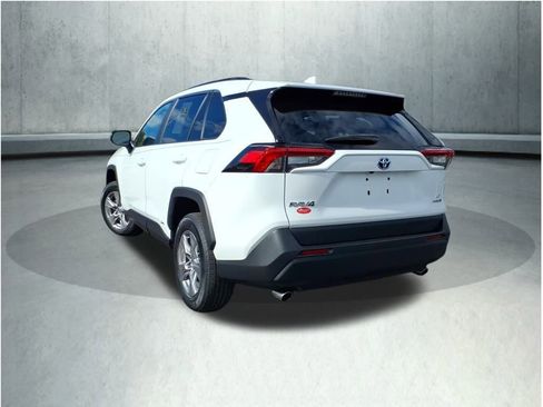 Certified 2022 Toyota RAV4 LE image 20