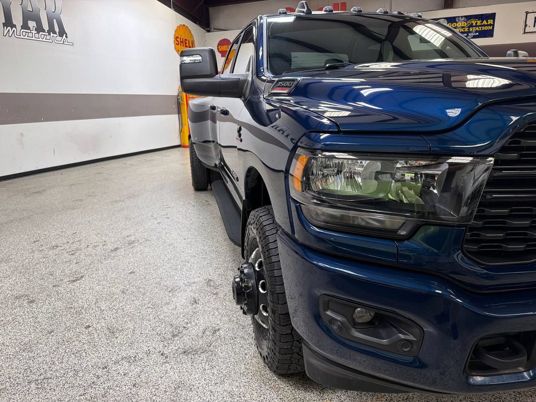Used 2024 RAM 3500 Big Horn w/ Night Edition AWD/4WD image 14