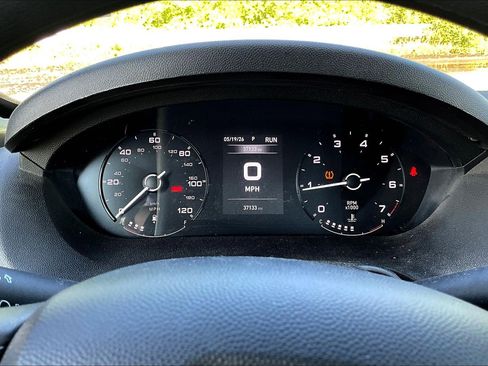 Used 2023 RAM ProMaster 2500 w/ Driver Convenience Group FWD image 12