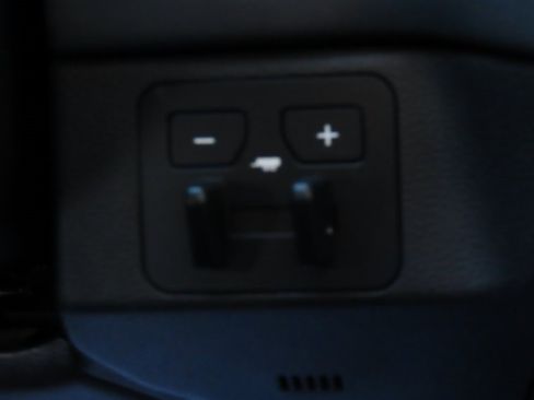 Used 2023 Toyota Tundra Platinum image 35