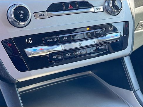 Used 2021 Ford Explorer XLT w/ Class III Trailer Tow Package image 15