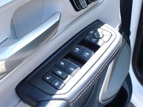 Used 2025 RAM 1500 Tungsten w/ Off Road Group AWD/4WD image 11