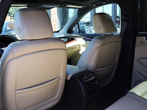 Used 2019 Cadillac XT5 Luxury FWD image 32