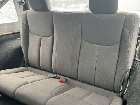 Used 2015 Jeep Wrangler Sport image 22