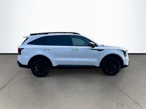 Certified 2025 Kia Sorento SX Prestige w/ Olive Brown Leather Package image 8