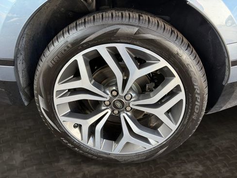Used 2019 Land Rover Range Rover Velar R-Dynamic SE AWD/4WD image 39