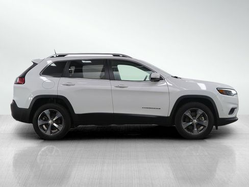 Used 2019 Jeep Cherokee Limited w/ Luxury Group image 6