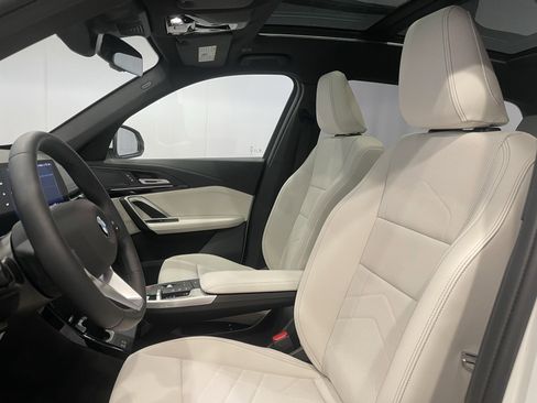 New 2026 BMW X1 xDrive28i w/ Technology Package AWD/4WD image 8