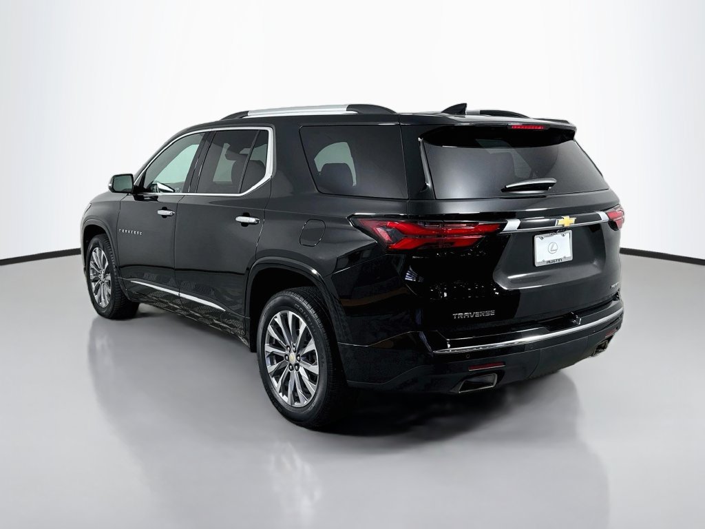 Used 2022 Chevrolet Traverse Premier w/ LPO, Cargo Package FWD image 7