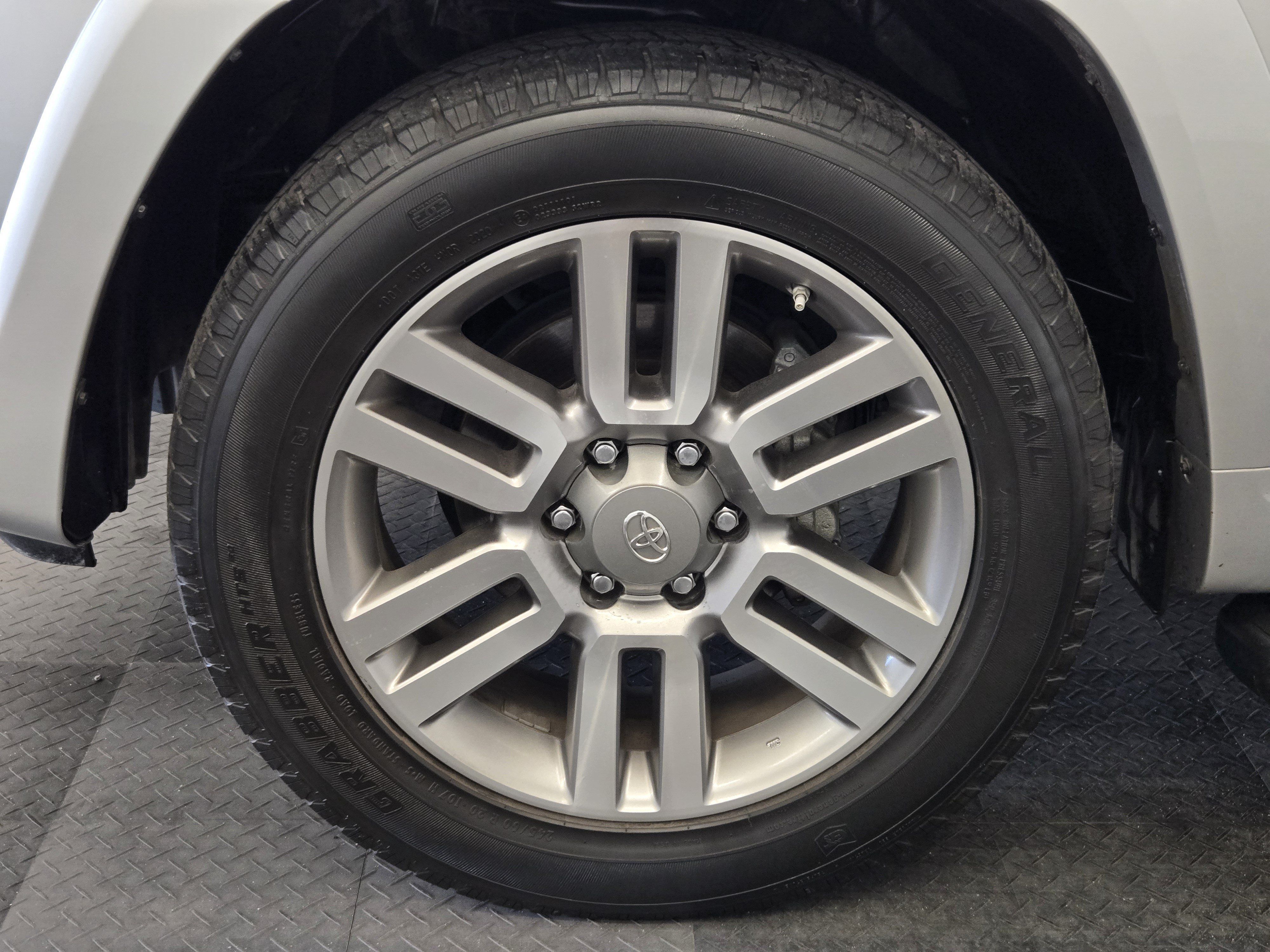 Used 2012 Toyota 4Runner Limited RWD image 10