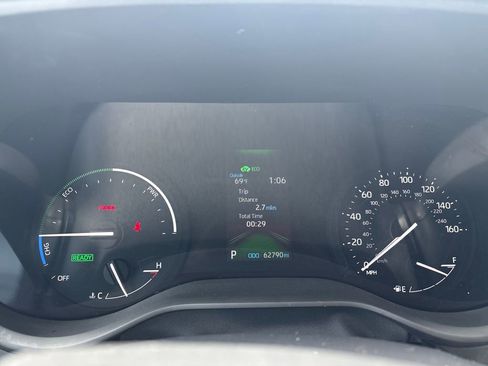 Used 2023 Toyota Sienna LE AWD/4WD image 13