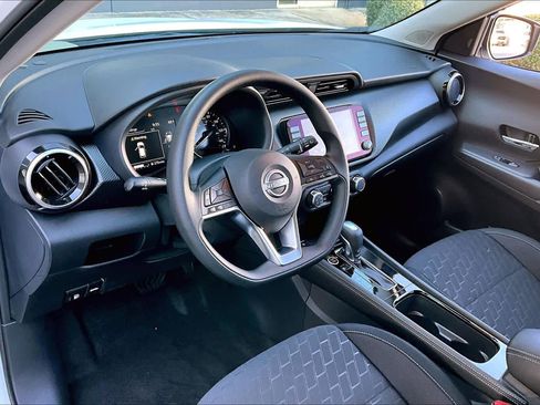 Certified 2024 Nissan Kicks SV image 16