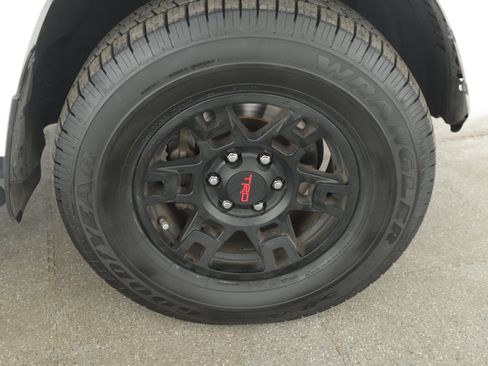 Used 2021 Toyota 4Runner SR5 Premium image 15