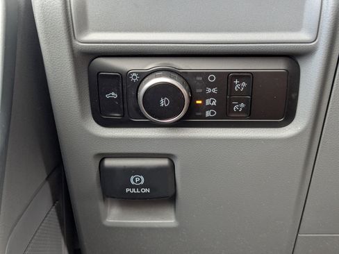 Used 2023 Ford F150 XLT image 29