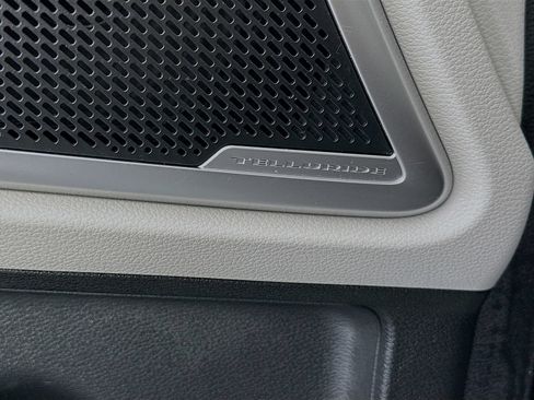 Used 2023 Kia Telluride EX FWD image 19