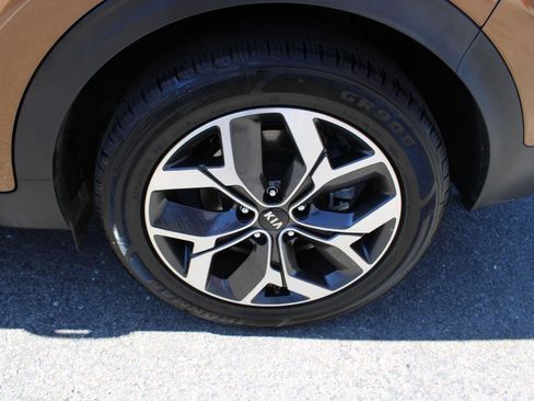 Used 2021 Kia Sportage EX image 12