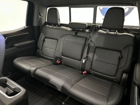Used 2025 GMC Sierra 1500 Denali w/ Technology Package AWD/4WD image 27