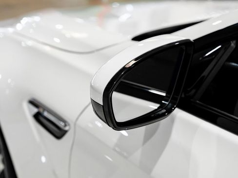 Used 2017 BMW M6 Coupe image 33