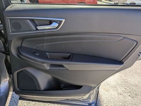 Used 2024 Ford Edge Titanium image 36