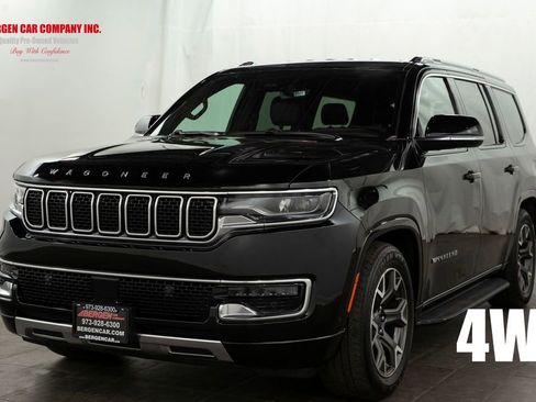 Used 2024 Jeep Wagoneer Series III AWD/4WD image 5